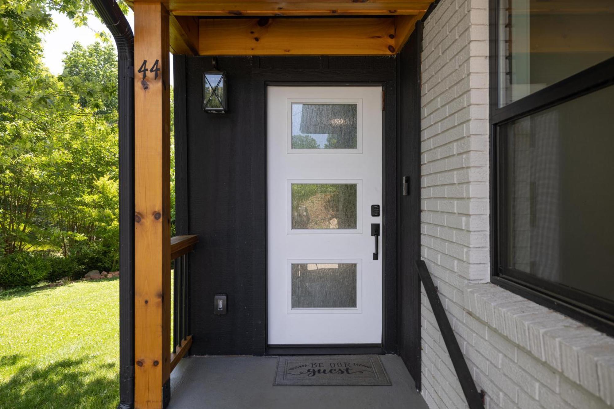 Mid-Century Modern Impeccable Remodel With Hot Tub Villa Asheville Bagian luar foto