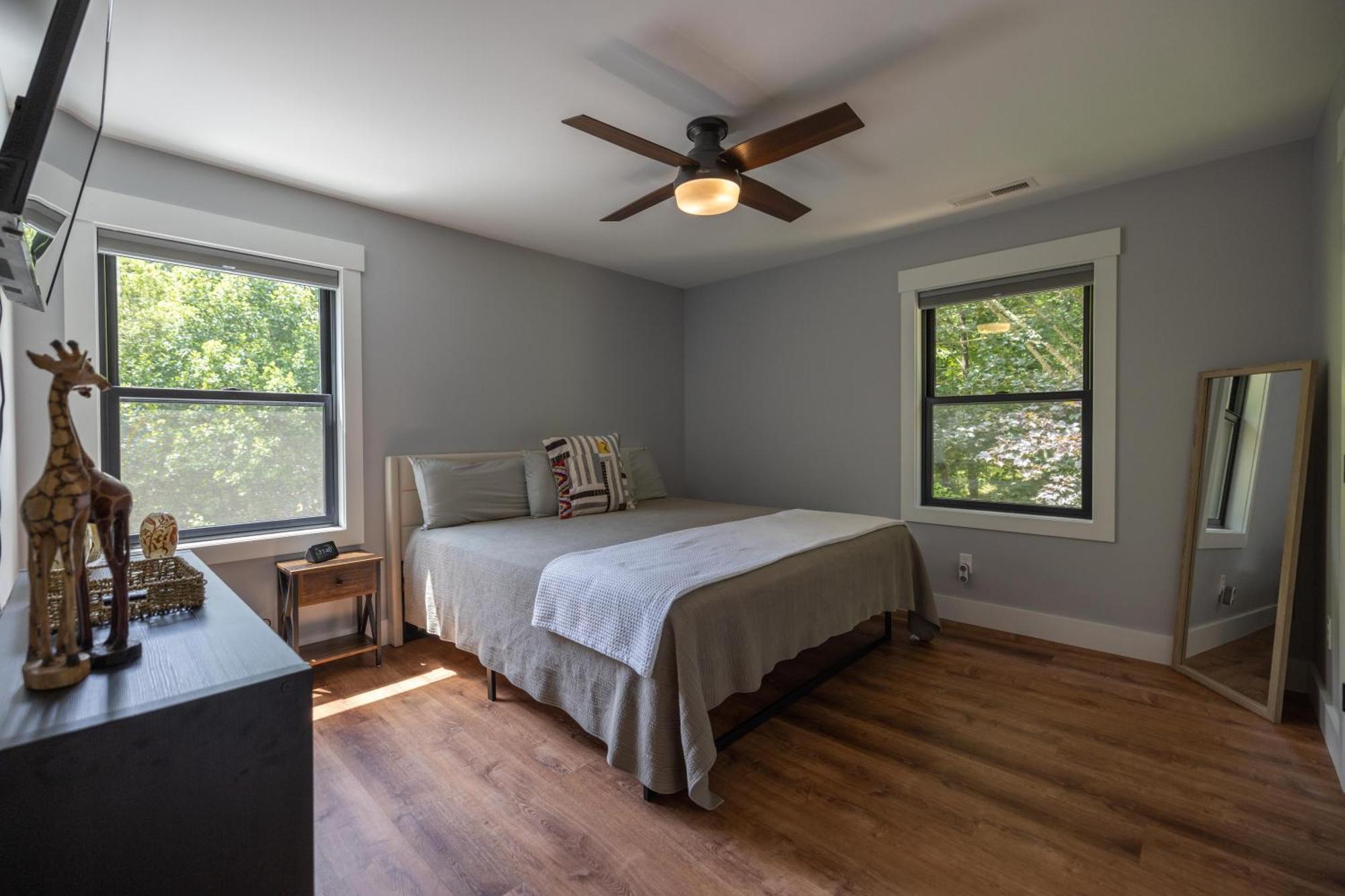 Mid-Century Modern Impeccable Remodel With Hot Tub Villa Asheville Bagian luar foto